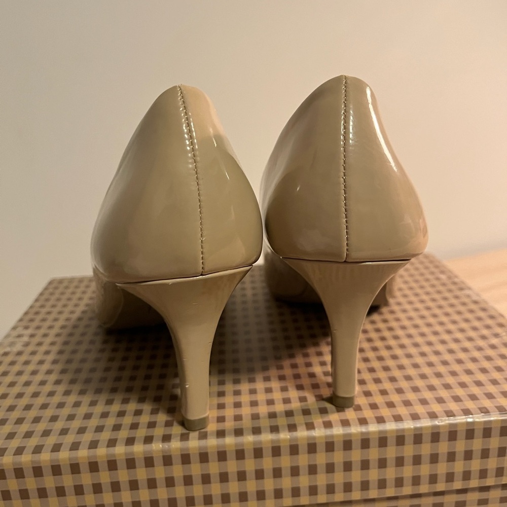 Predictions heels - Picture 3 of 5